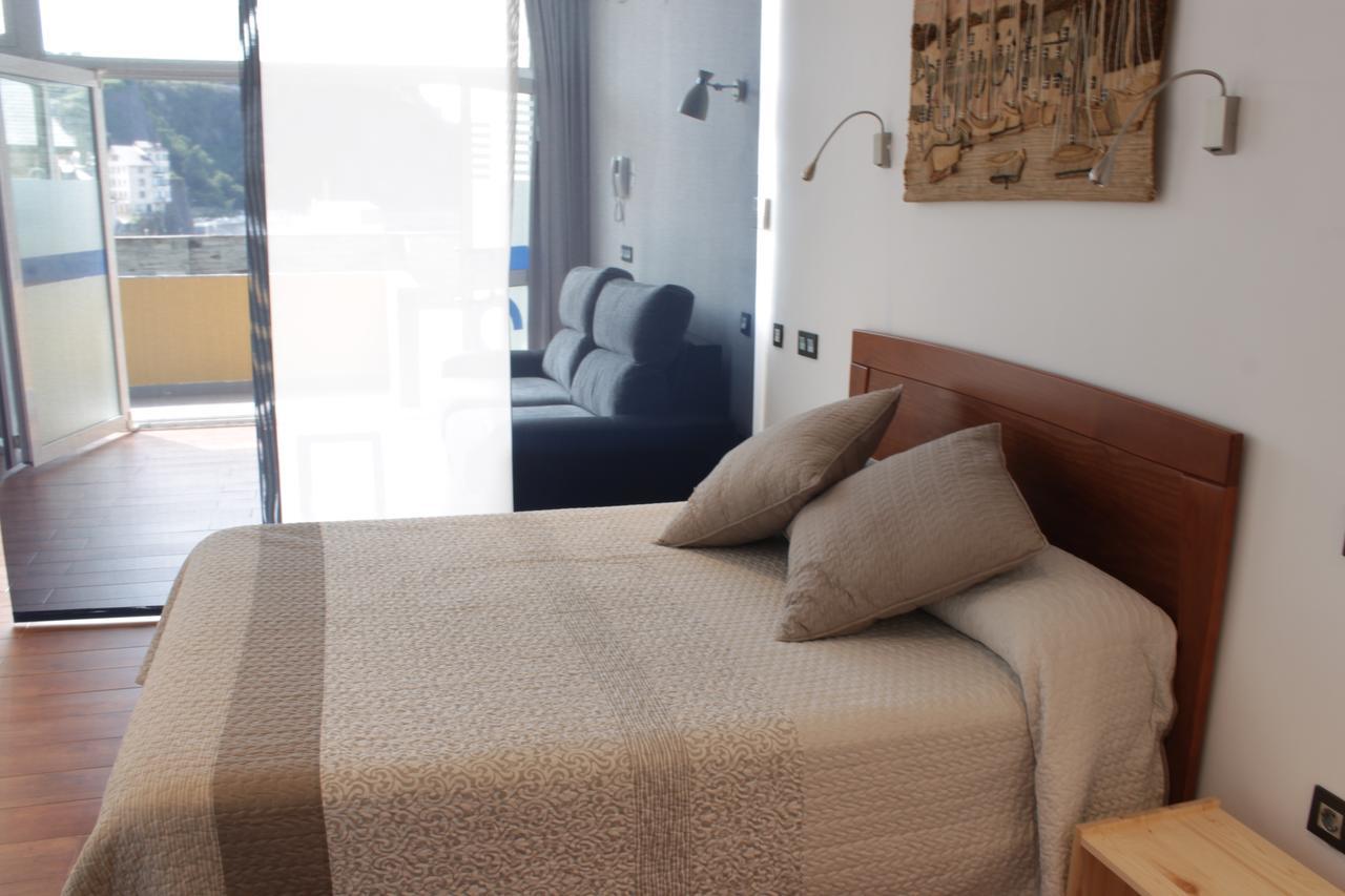 Apartamentos Turisticos Vistademar Luarca Exterior foto