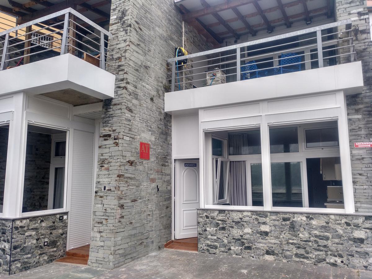 Apartamentos Turisticos Vistademar Luarca Exterior foto
